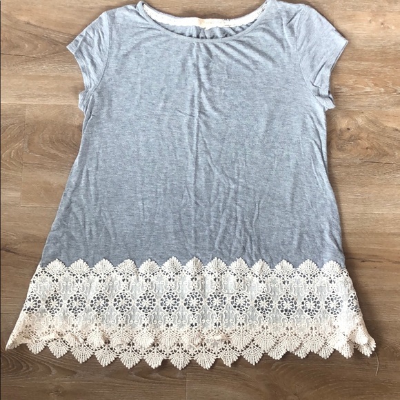 T-shirt with lace detail - Picture 1 of 2